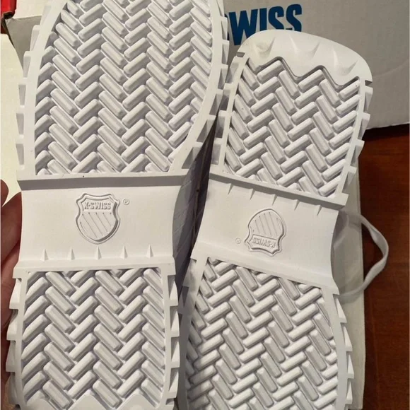 Men’s size 10 KSwiss brand new - Picture 2 of 5